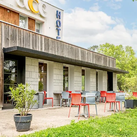 Ace Bordeaux מלון ססטס