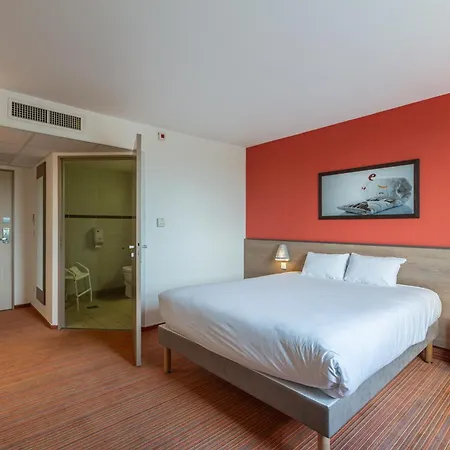 Ace Bordeaux Hotel 3*